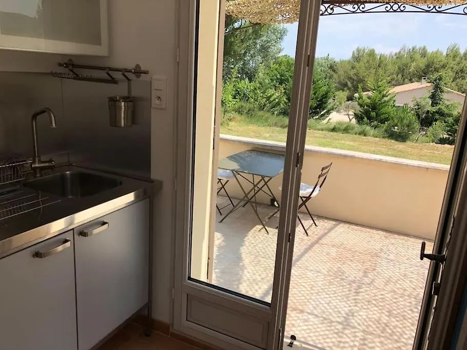 Appartement Dans Bastide A Saint Remy De Provence